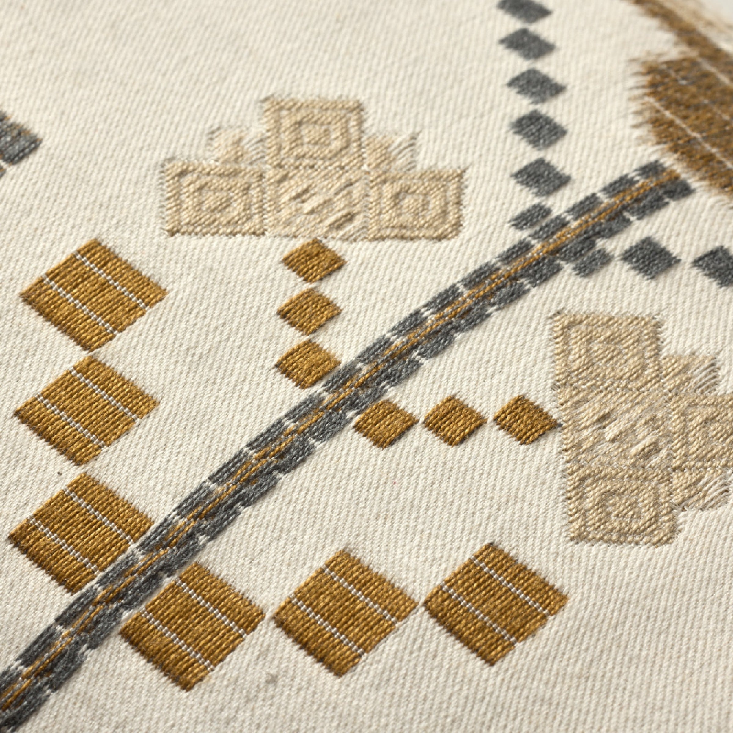 537679