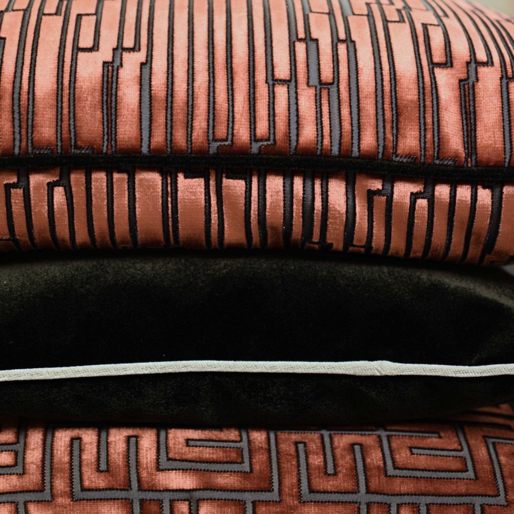 414553